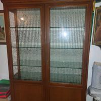 vetrina in legno 