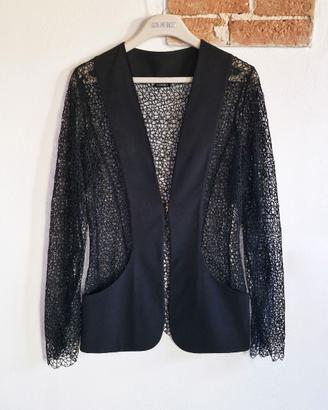 La Perla Lingerie Giacca nera di seta e pizzo.
