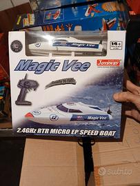 Motoscafo r/c joysway magic vee 2.4.  Ghz funziona