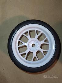 Cerchi e gomme per auto RC diametro 65mm
