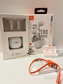 JBL Tune Flex bianche