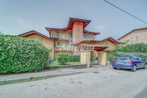 TRILOCALE IN CLASSE E CON BOX DOPPIO IN LUNGHEZZA