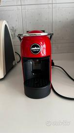 Macchina del caffe lavazza a modo mio