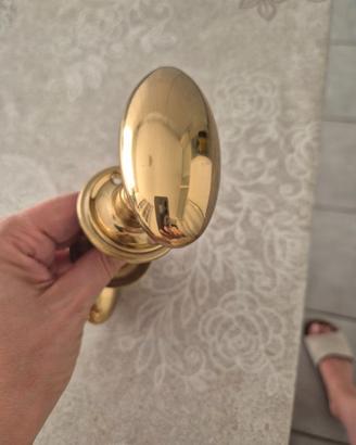 Maniglia per porta in ottone
