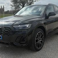 Audi Q5 S line 2.0 TDI 204CV MHEV S-line – Tetto P