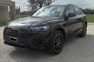 Audi Q5 S line 2.0 TDI 204CV MHEV S-line – Tetto P