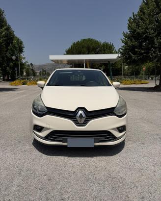 Renault Clio 1.2 16v Life 75cv