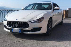 Maserati Ghibli 3.0 V6 Diesel nerissimo Edition