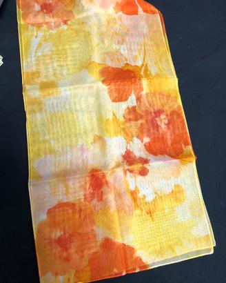 Sciarpa foulard. Come nuova usata una volta