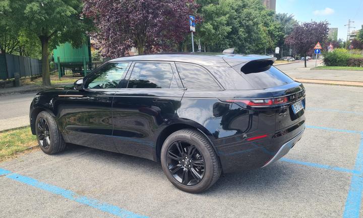 RANGE ROVER VELAR