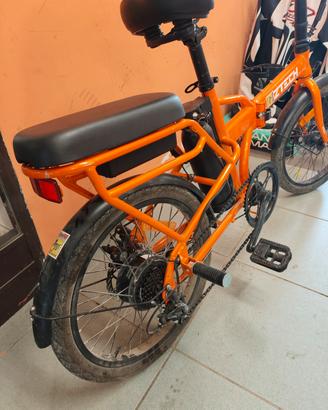bici pieghevole city bike e-bike pieghevole 
