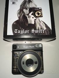 FUJIFILM instax SQUARE (Taylor Swift) SQ6