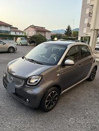 Smart fourfour 2015