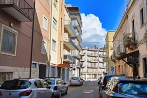 Appartamento a Putignano, via Derna, 4 locali