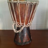 Djembe artigianale (tamburo africano)