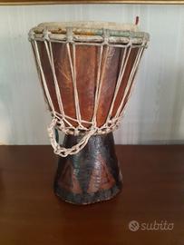 Djembe artigianale (tamburo africano)