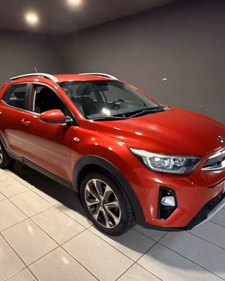 KIA STONIC DEL 2019 1000 BENZINA 120 CV