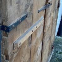 7 ante in legno antico con ferramenta originale