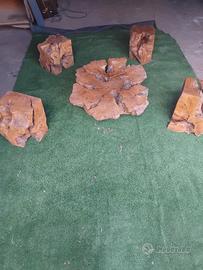 tavolo in radice  di ulivo compreso  di 4 sgabelli