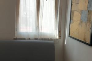 Mini locale tipo stanza hotel solo per coppiette