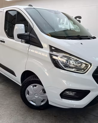FORD Transit Custom 280 2.0 EcoBlue 130 PC Furgo
