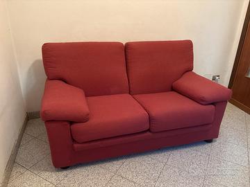 Divano due posti rosso scuro in tessuto