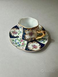 Tazzina e piattino miniatura in porcellana