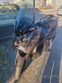 Yamaha X Max 300