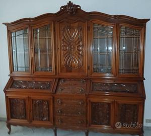 SALOTTO CLASSICO IN LEGNO