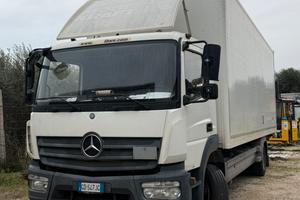 Mercedes atego 120 del 2015