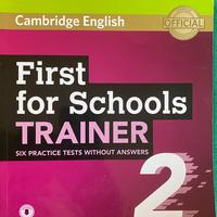 Libro First for Schools trainer
