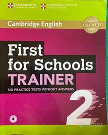 Libro First for Schools trainer