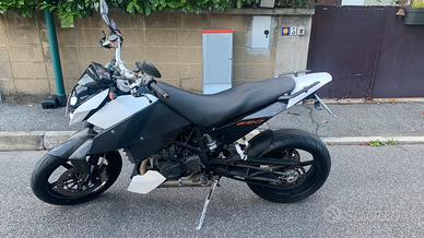 KTM Duke 690