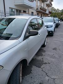 Lancia ypsilon multiget