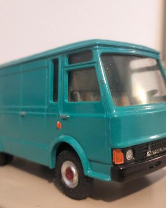 iveco z cursor 1 50 conrad modellino furgone