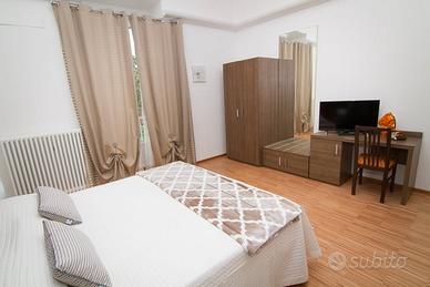 Arred. completo camera B&B, mobili, TV e minifrigo