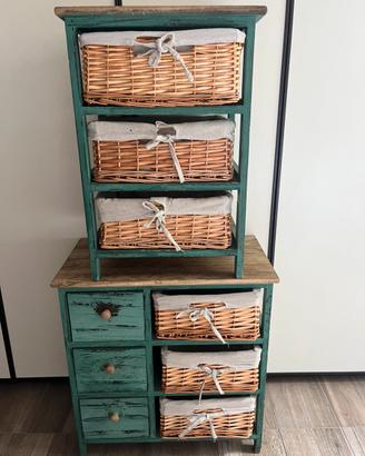 Mobiletti shabby chic con cesti