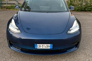 TESLA MODEL 3 standard range plus