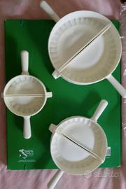 Set formine per fare i panzerotti in casa 