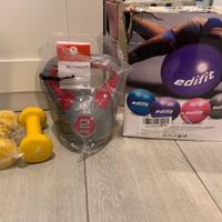 Manubri kettlebell e yoga ball