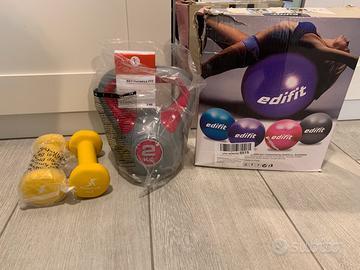 Manubri kettlebell e yoga ball