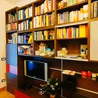  Metà prezzo: base TV e Libreria Ikea 