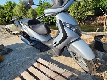Piaggio Beverly 250  motore ROTTO