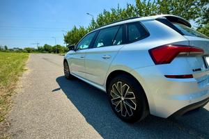 Skoda Kamiq Black Dots 1.0 TSI 95cv