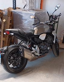 Honda cb1000r