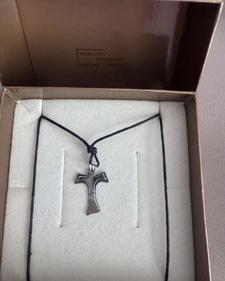 TAU con collana cotone