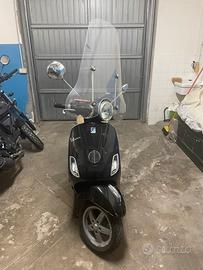 Vespa LX 150 ie