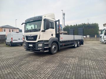 Man TGS 26.320 6X2*4 TRASPORTO MACCHINARI