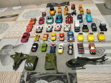 modellini mignon di macchinine