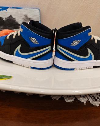 Jordan 1 mid RM 
